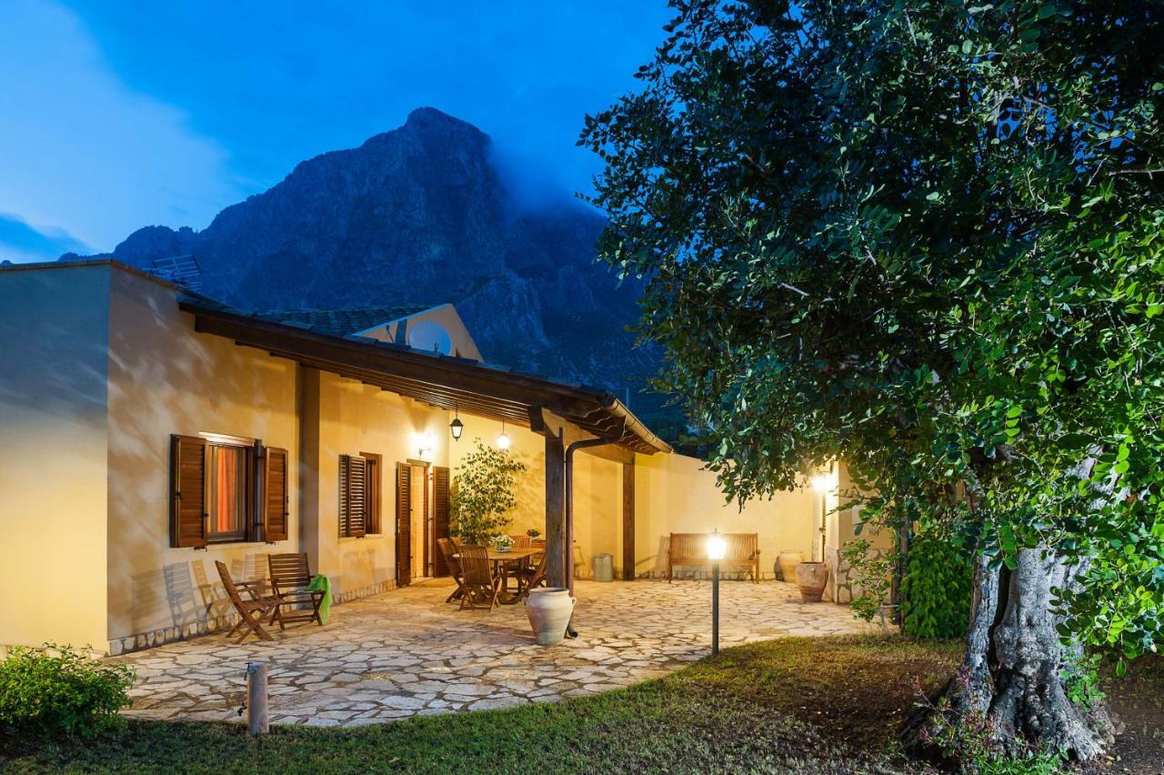 Villa Baia Verde クストナーチ エクステリア 写真